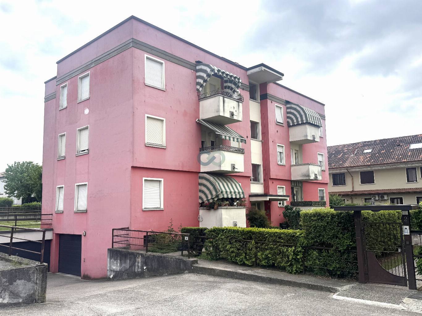 TRILOCALE 19
