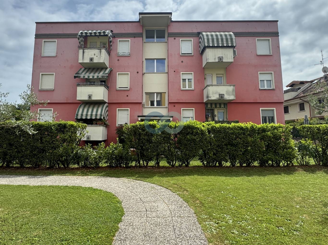 TRILOCALE 18