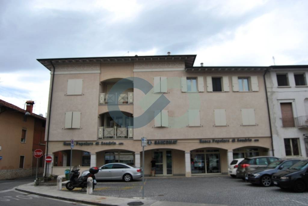 SIGNORILE TRILOCALE 16