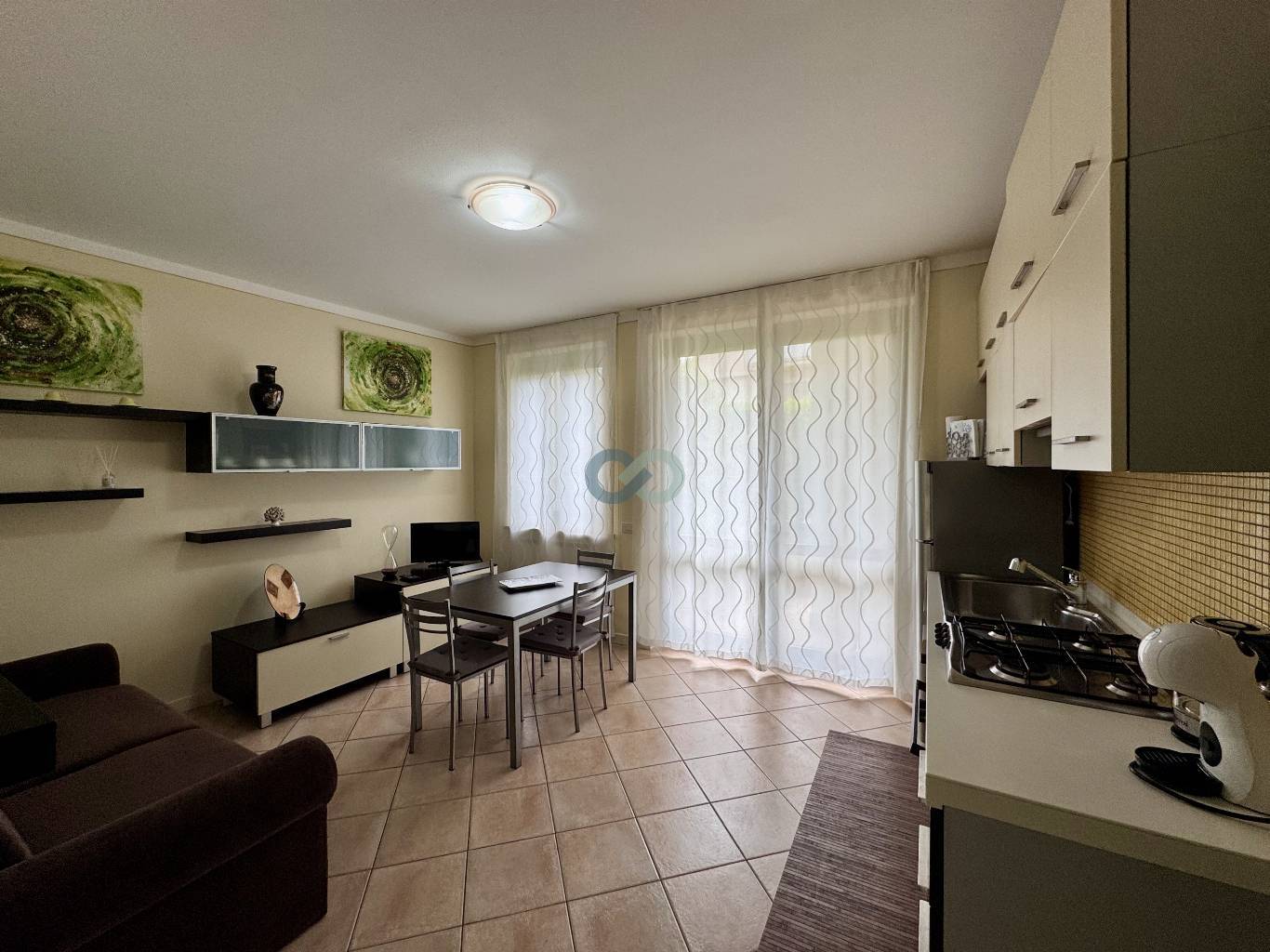 BILOCALE CON PISCINA 6