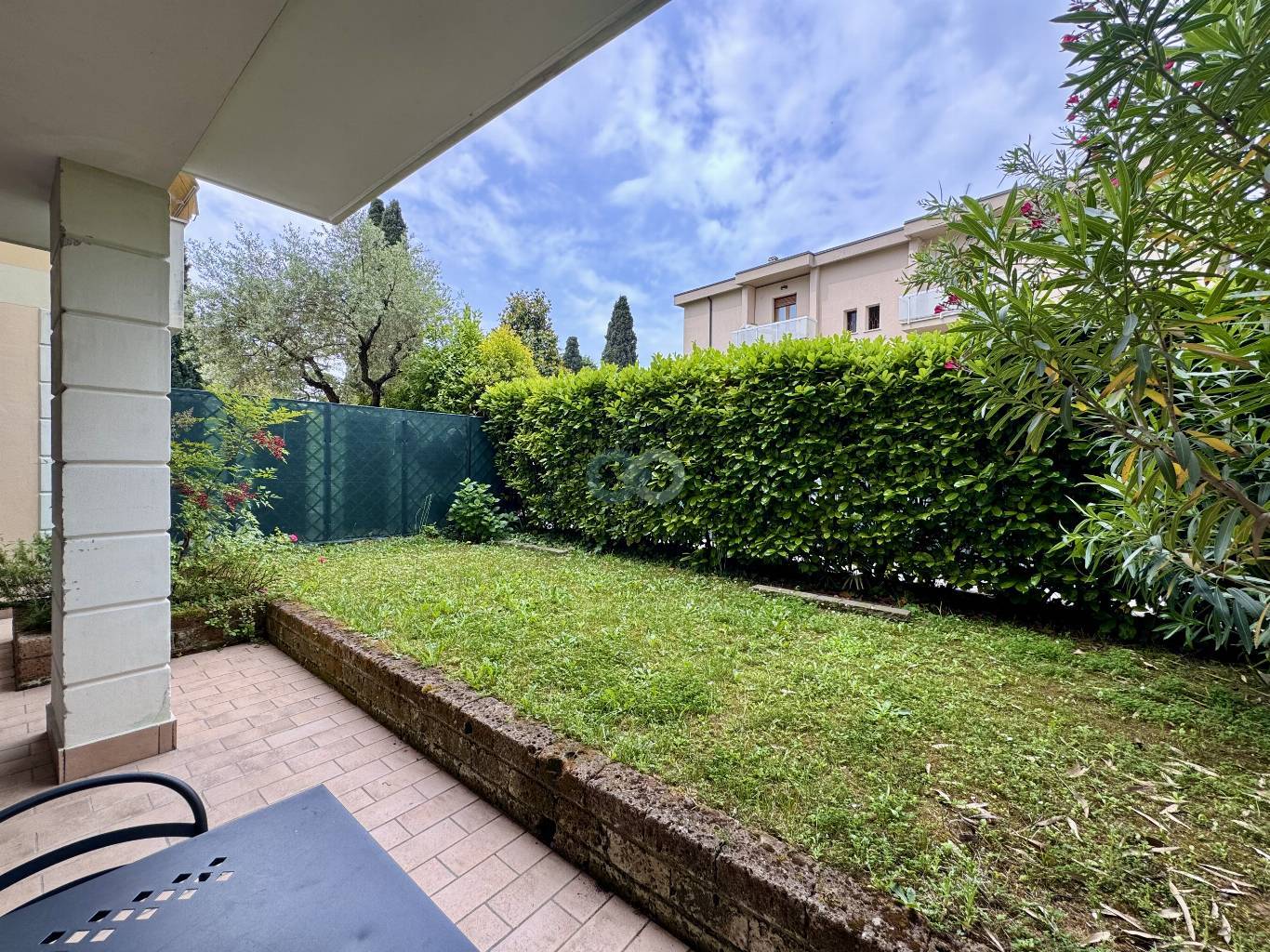 BILOCALE CON PISCINA 12