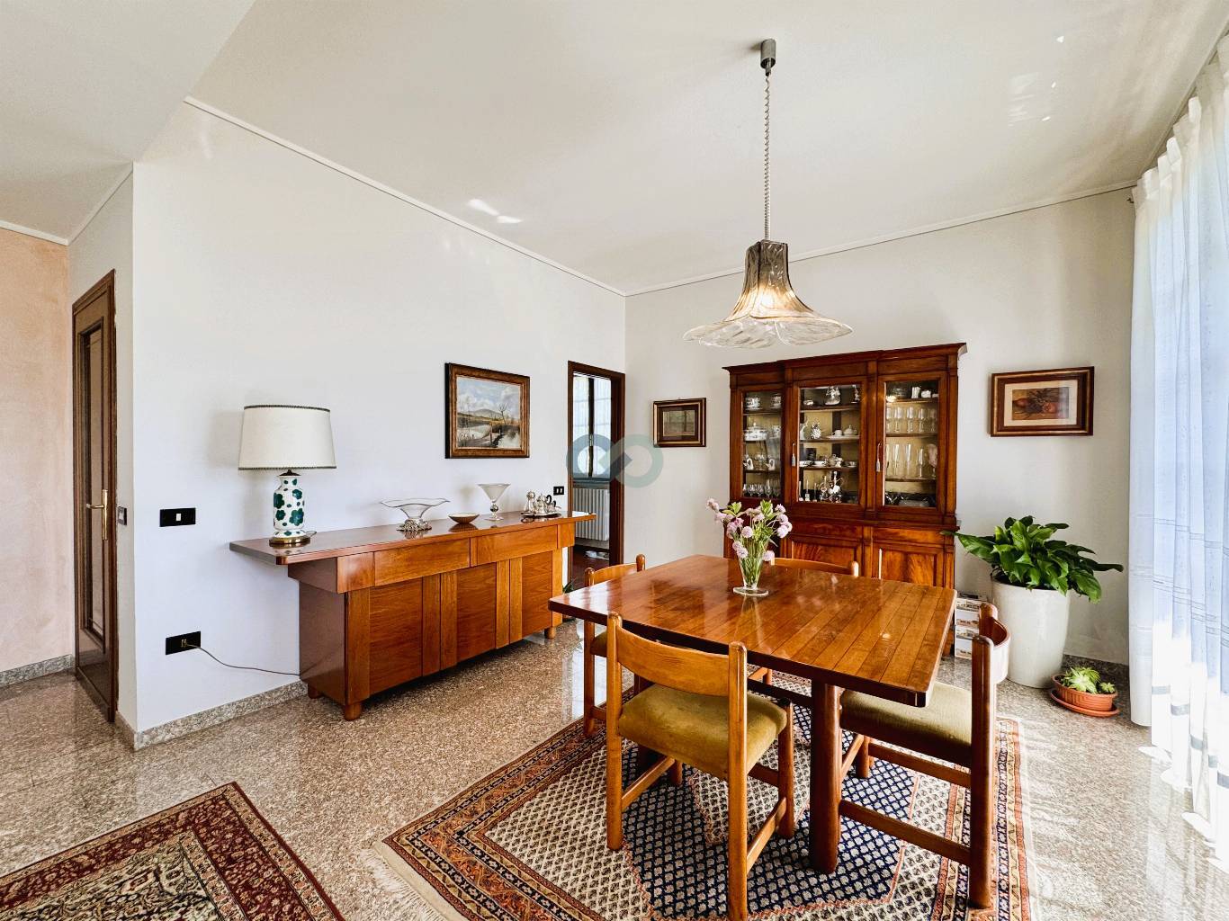 VILLA CON MAGAZZINO 27