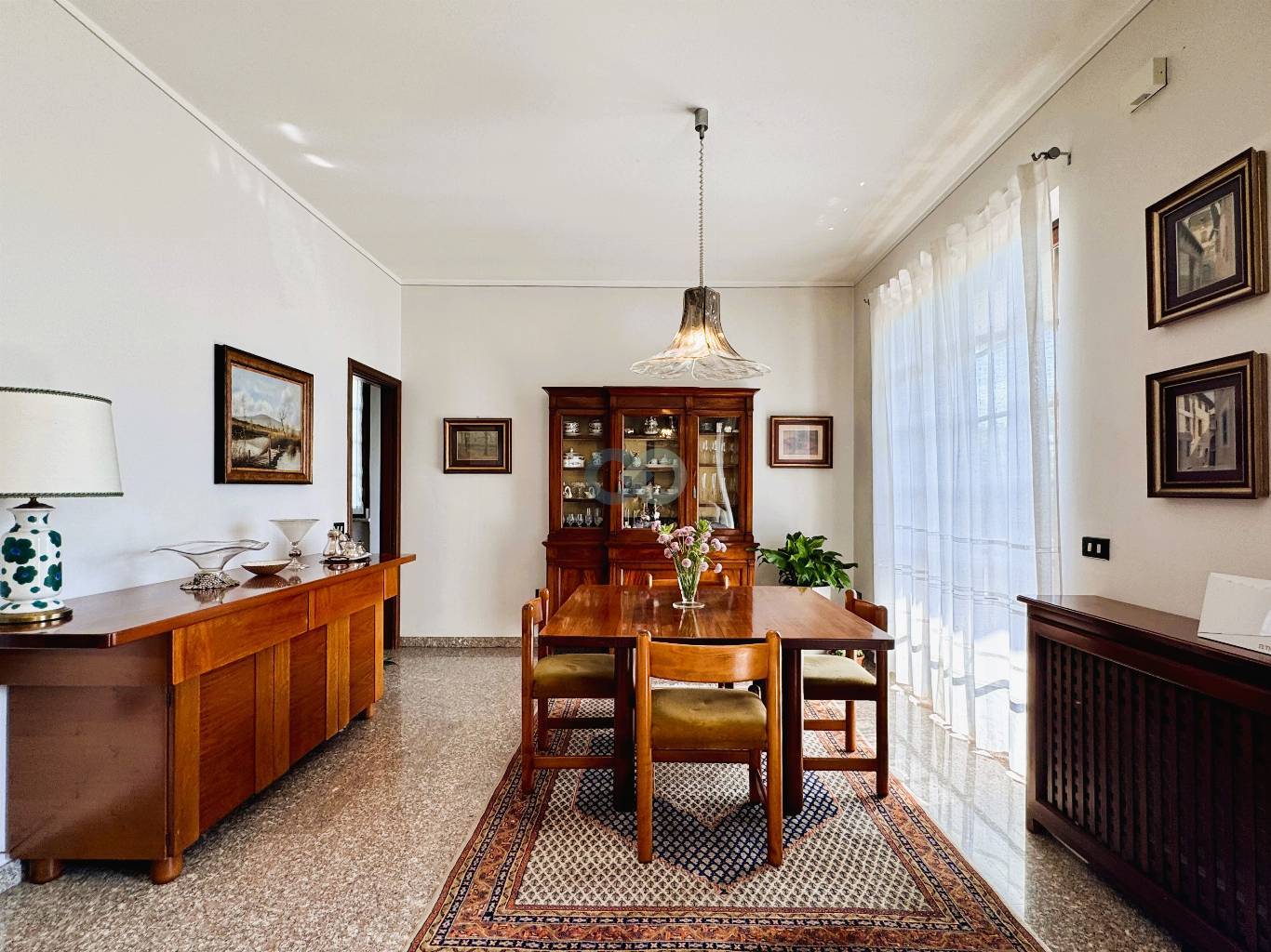 VILLA CON MAGAZZINO 28