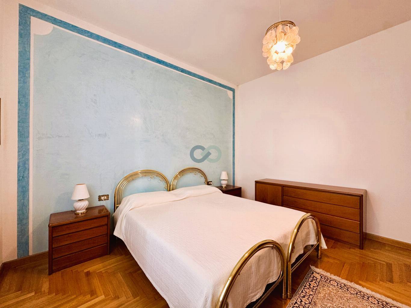 VILLA CON MAGAZZINO 52