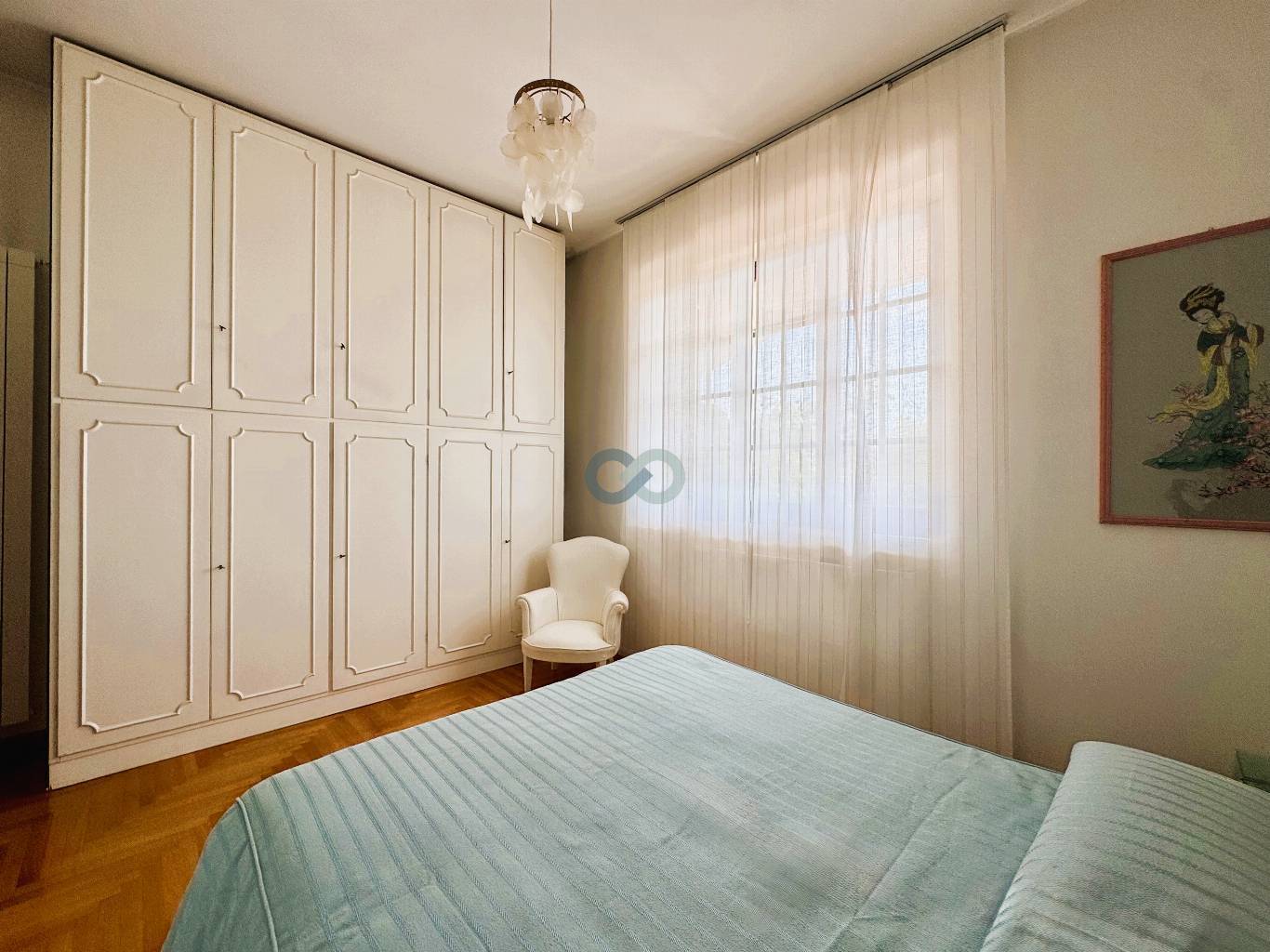 VILLA CON MAGAZZINO 58