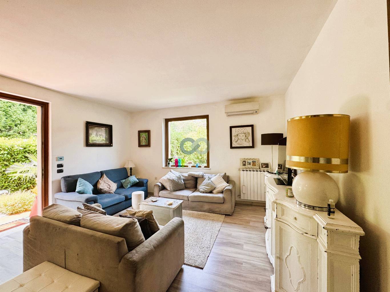 VILLA A SCHIERA 13