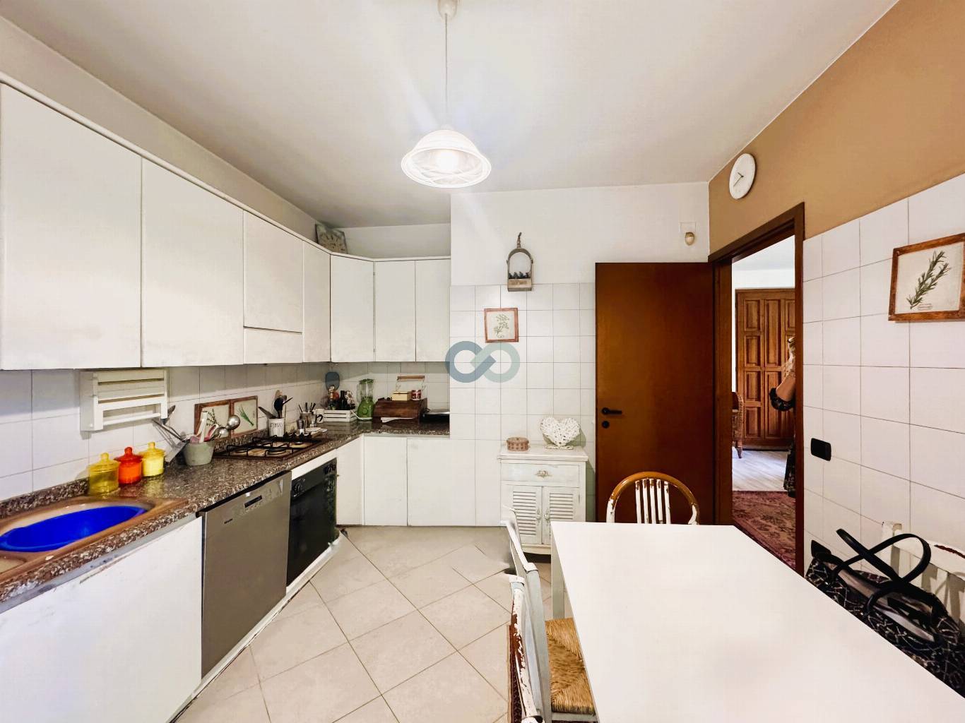 VILLA A SCHIERA 20