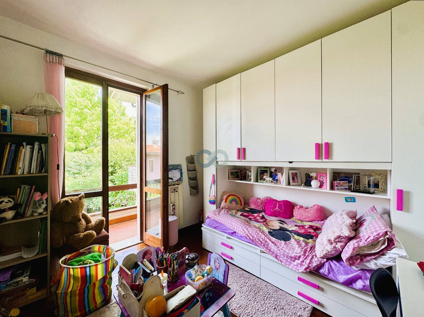 VILLA A SCHIERA 26