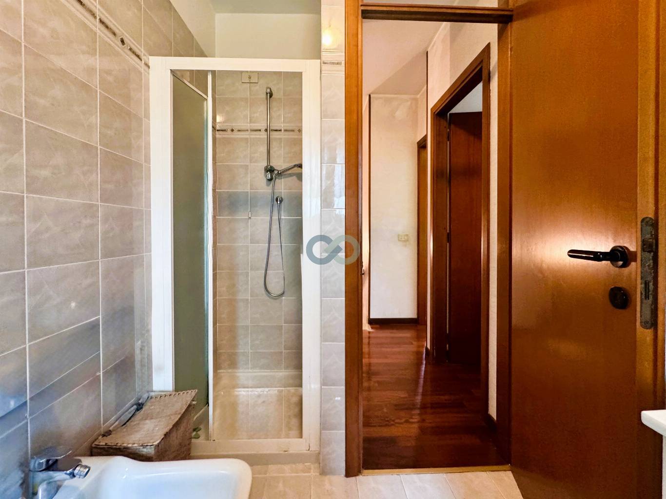 VILLA A SCHIERA 33