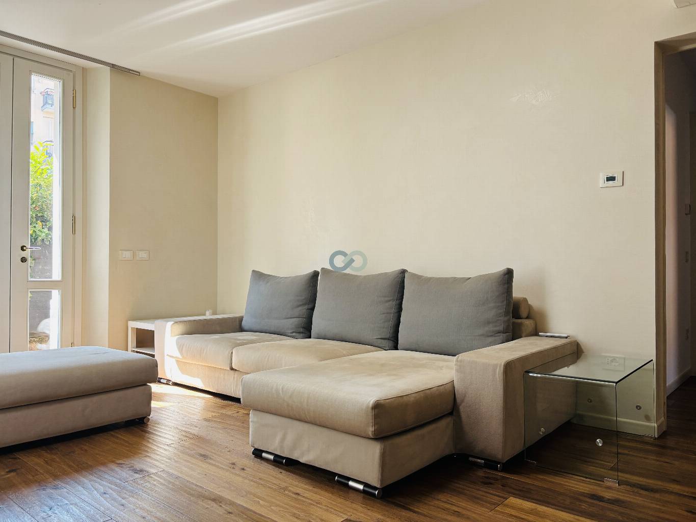 APPARTAMENTO CON AMPIO GIARDINO 5