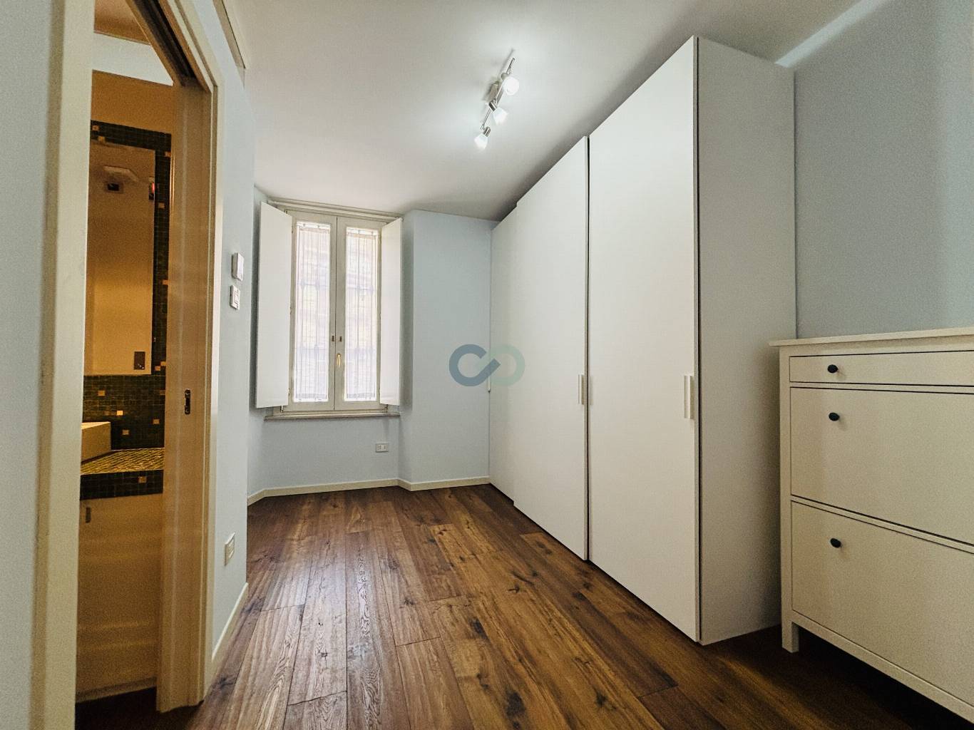 APPARTAMENTO CON AMPIO GIARDINO 22