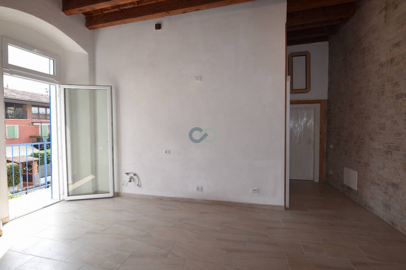 BILOCALE INDIPENDENTE 6