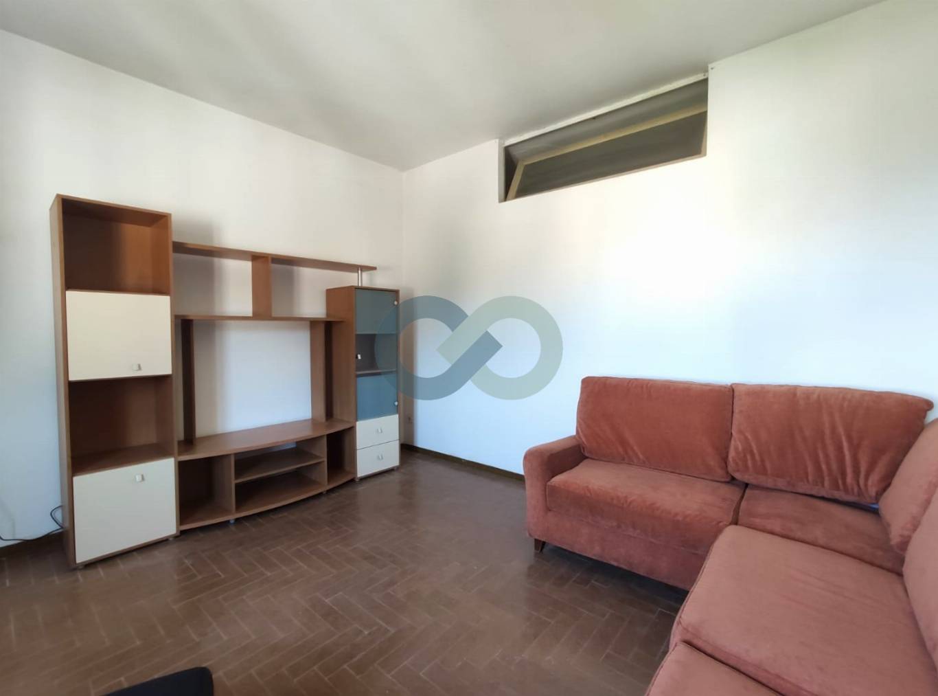 BILOCALE IN TRIFAMILIARE 10