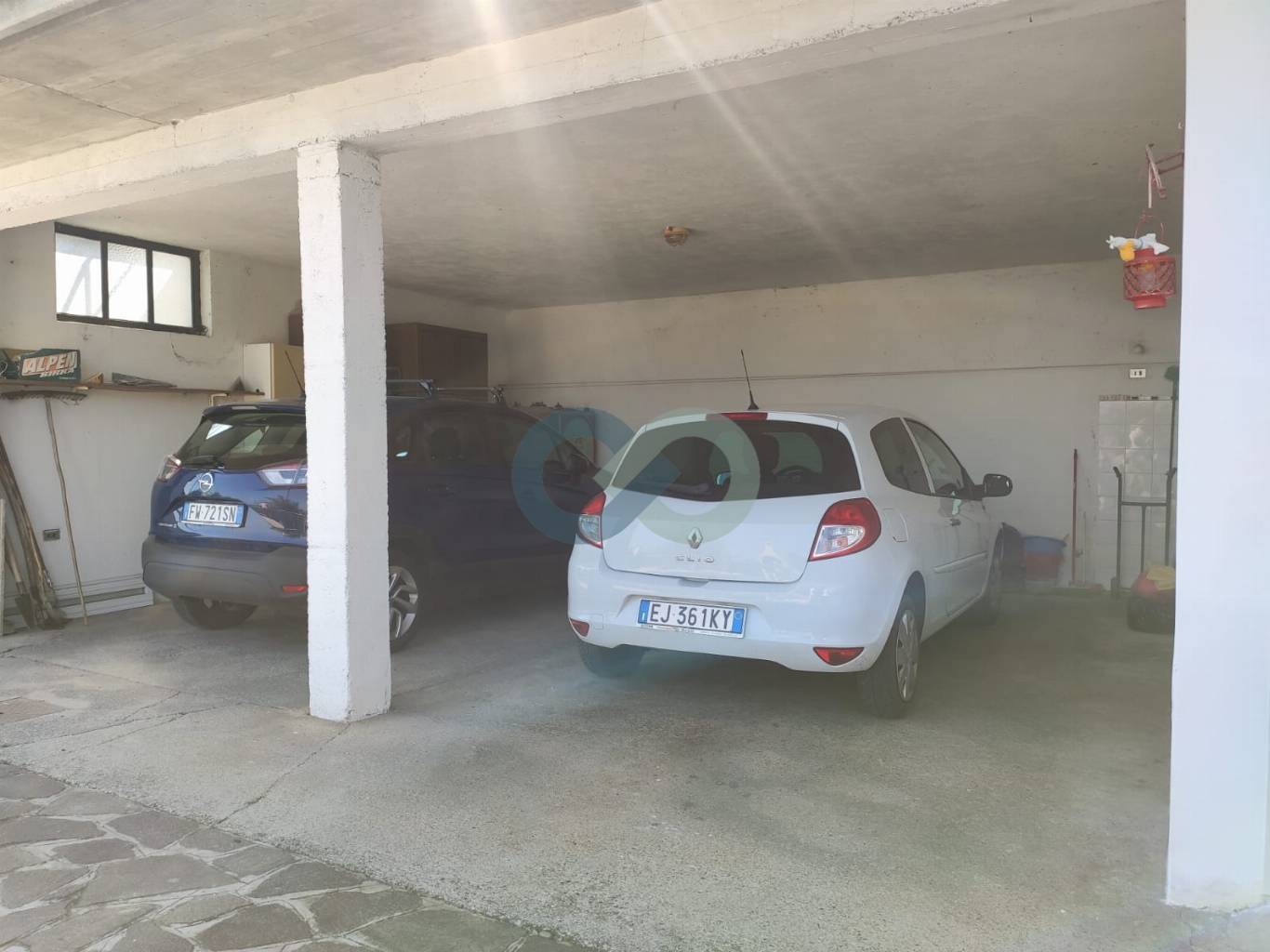 BILOCALE IN TRIFAMILIARE 17