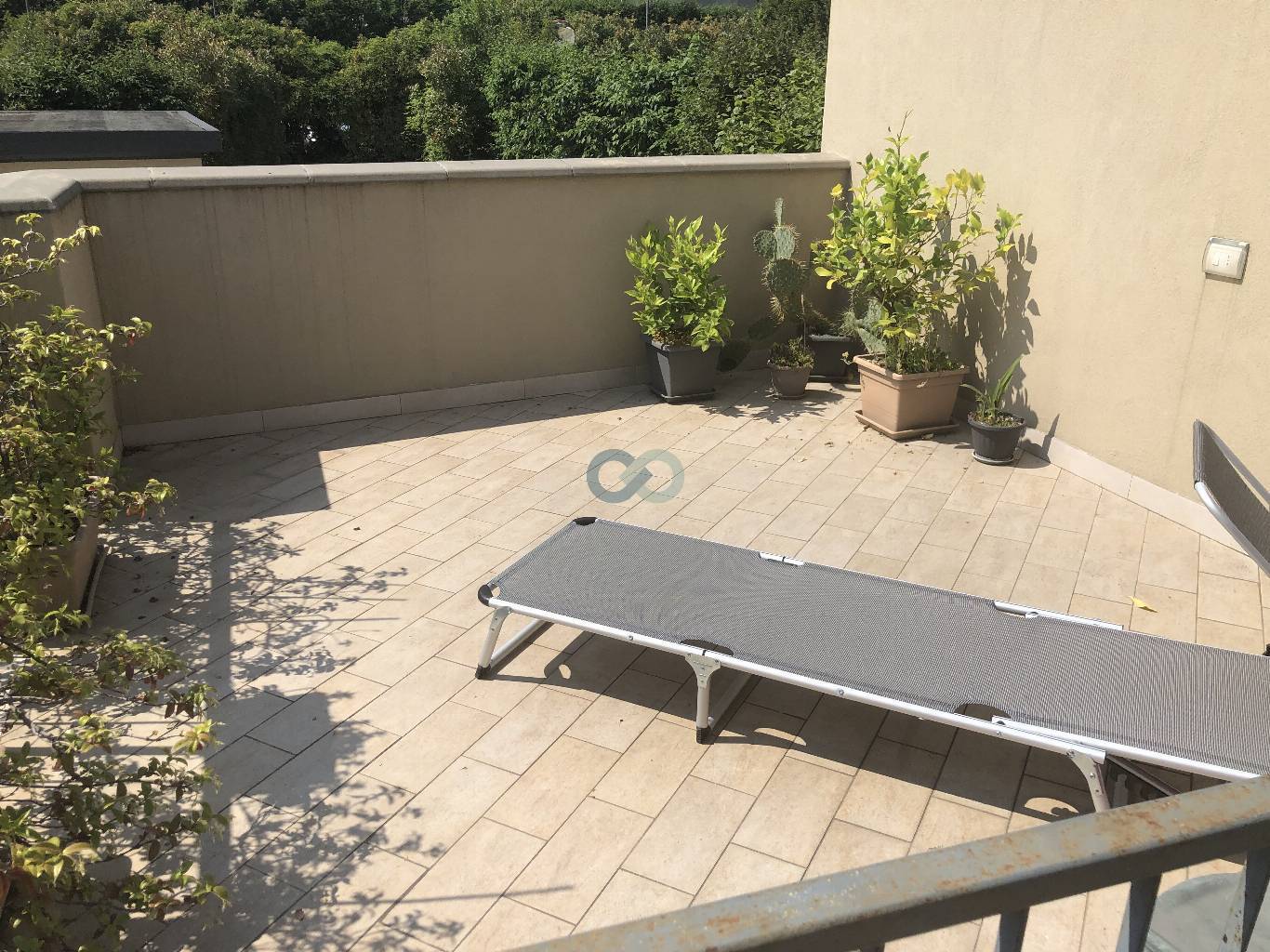 TRILOCALE IN TRIFAMILIARE 14