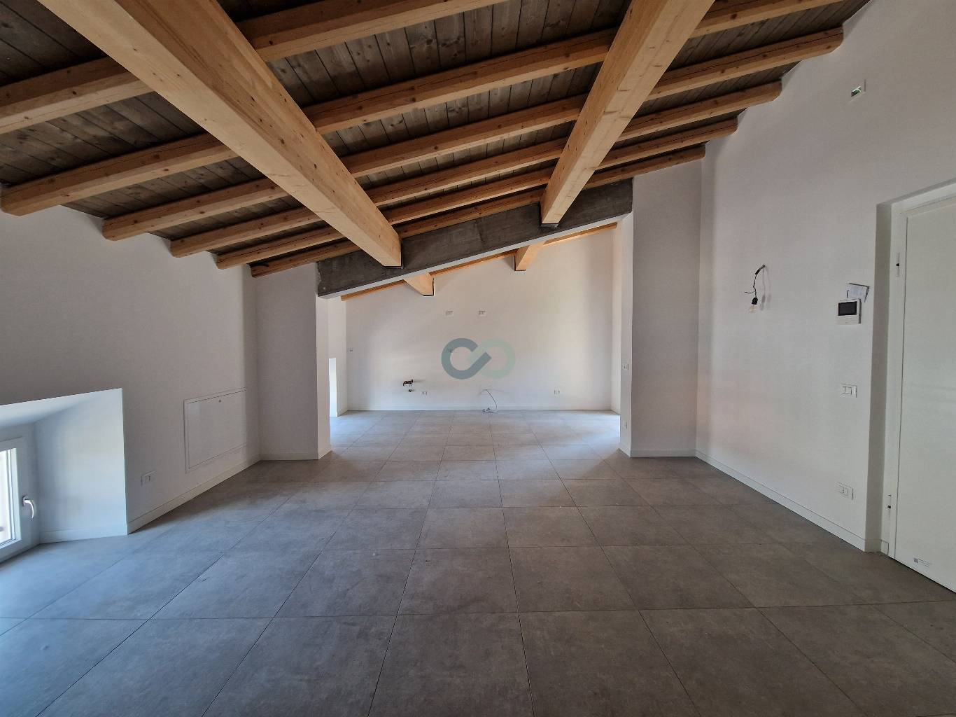Elegante Attico in Palazzo Storico – Quarena90 1