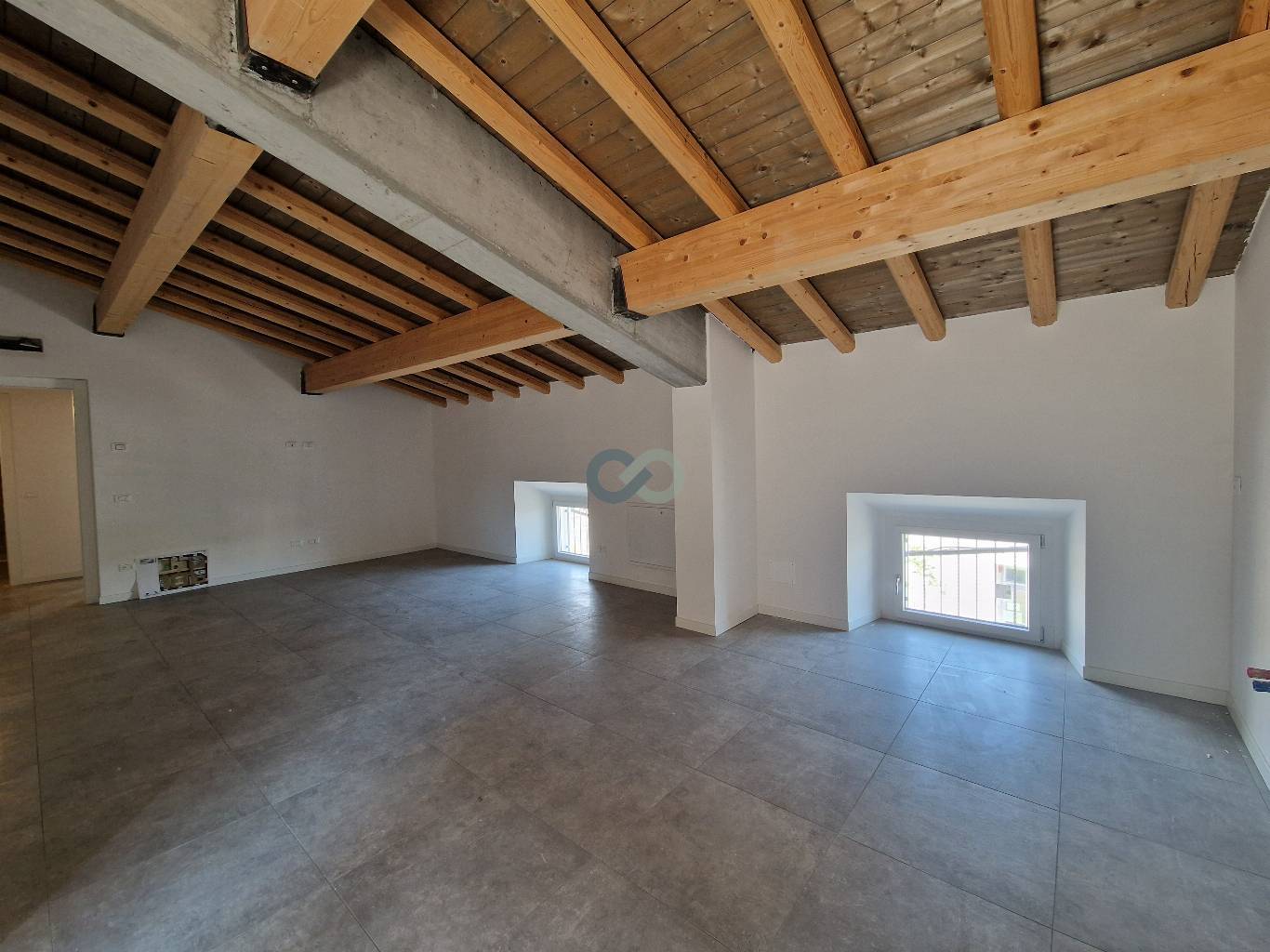 Elegante Attico in Palazzo Storico – Quarena90 4