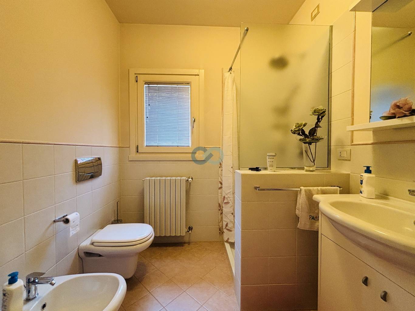 VILLA SU PIANO UNICO CON PISCINA 12