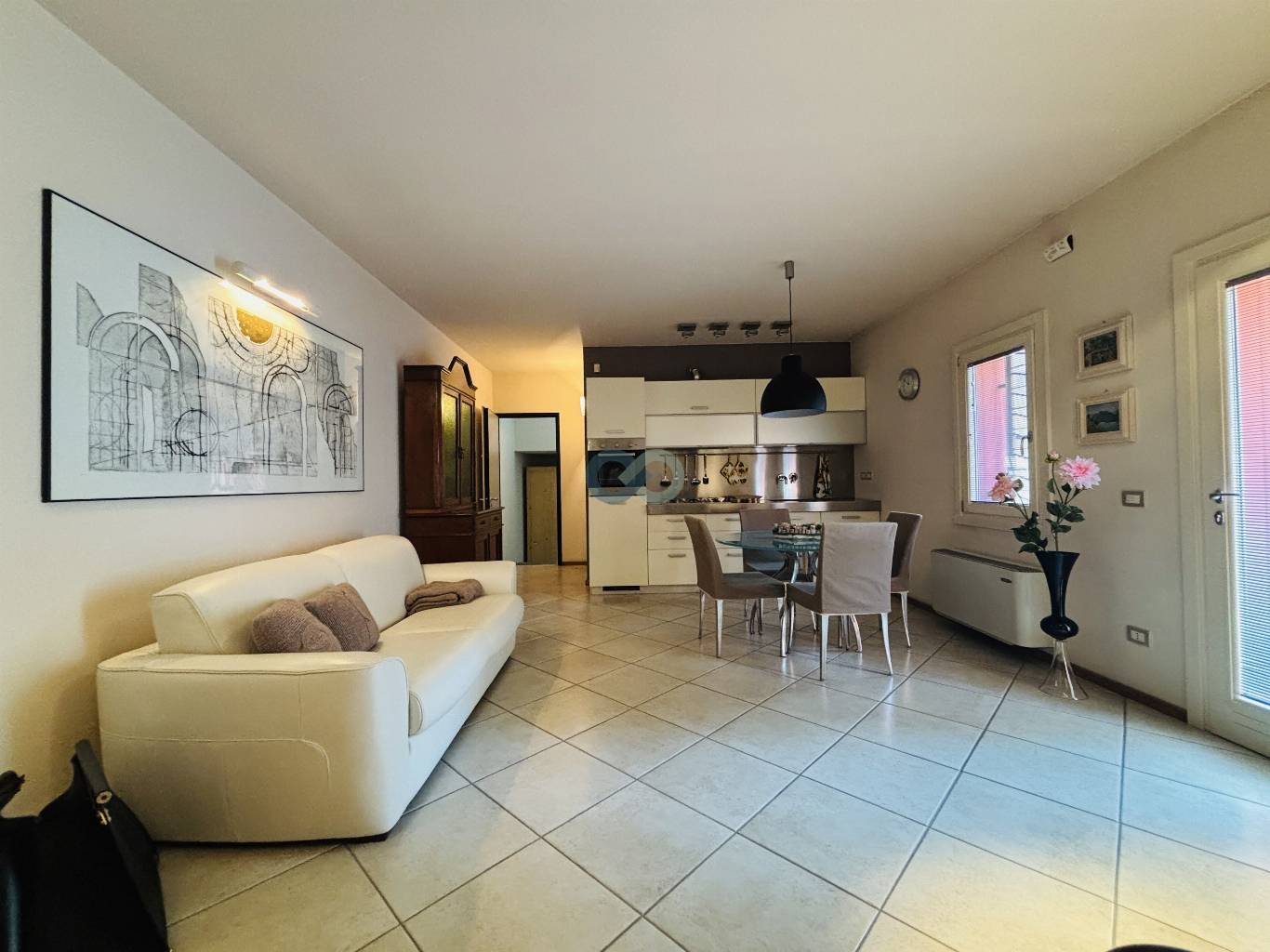 VILLA SU PIANO UNICO CON PISCINA 11