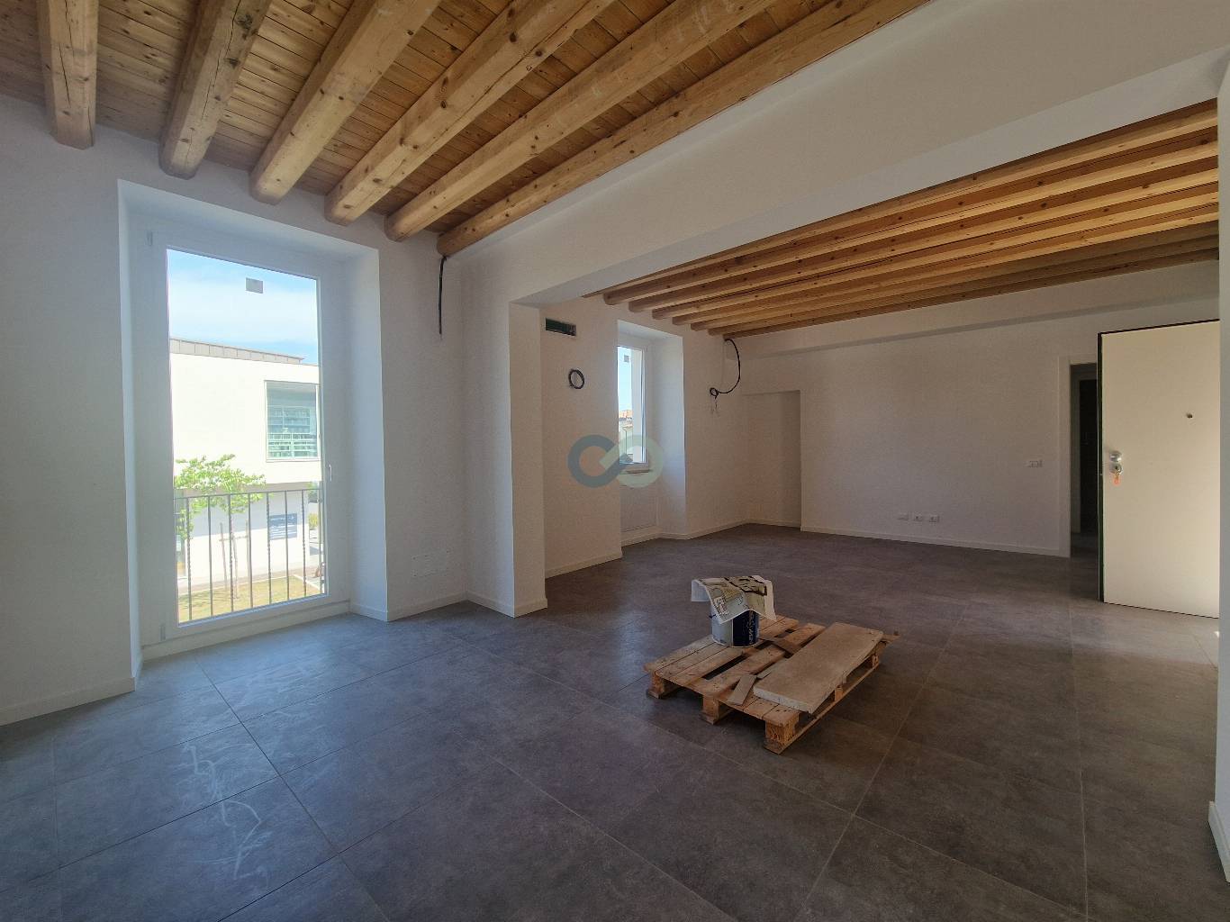 Spazioso bilocale in palazzo storico 2
