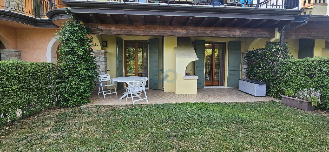 RESIDENCE CON PISCINA 4