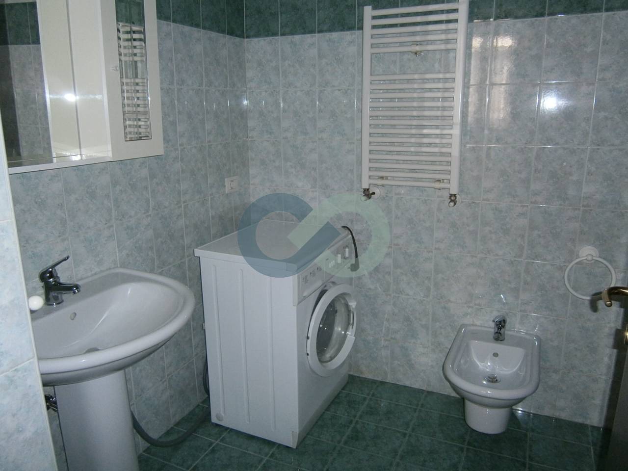Bilocale con box auto 11