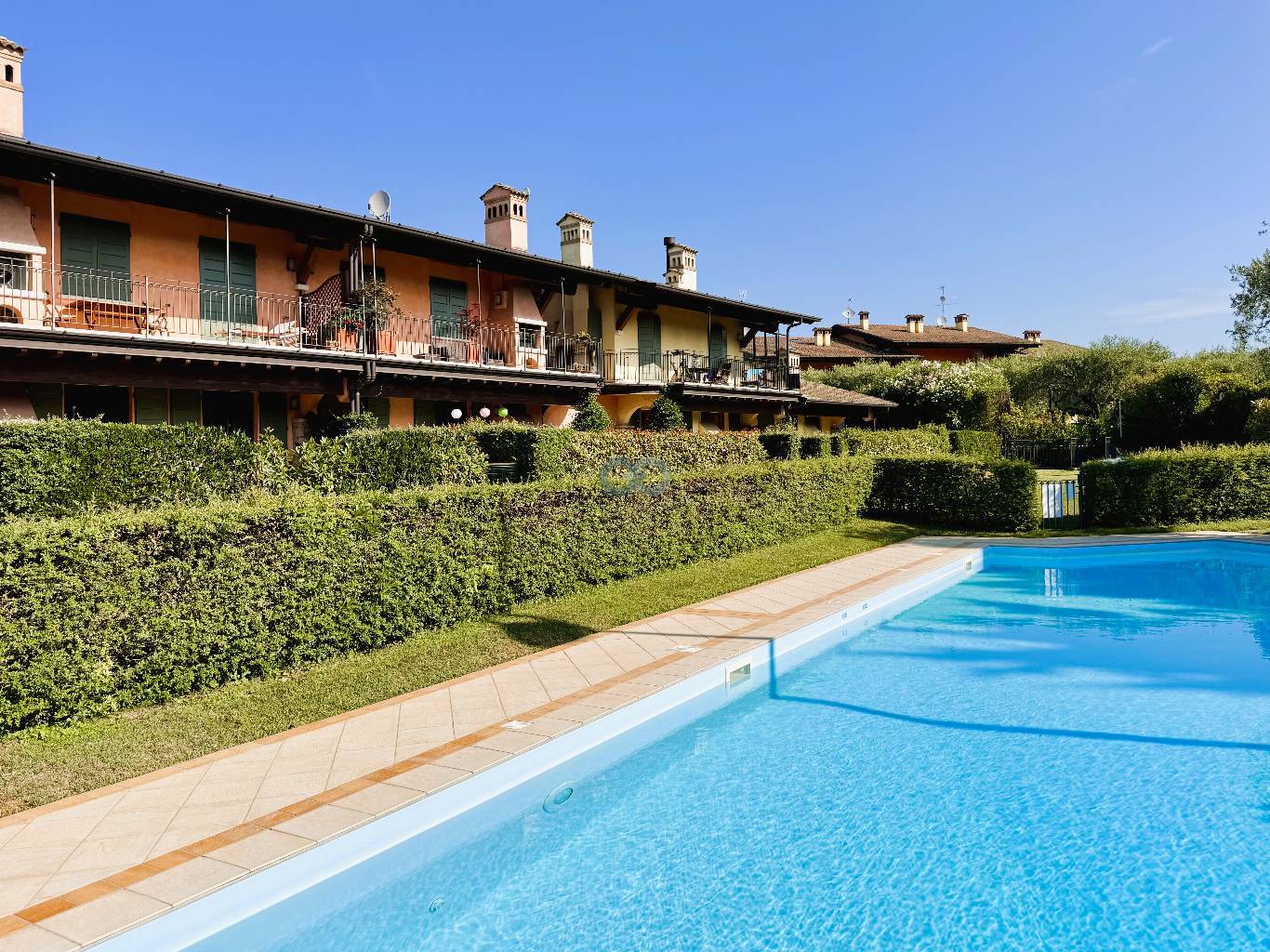 RESIDENCE CON PISCINA 4