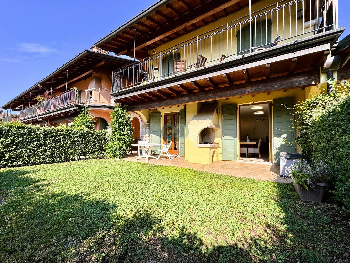 RESIDENCE CON PISCINA 27