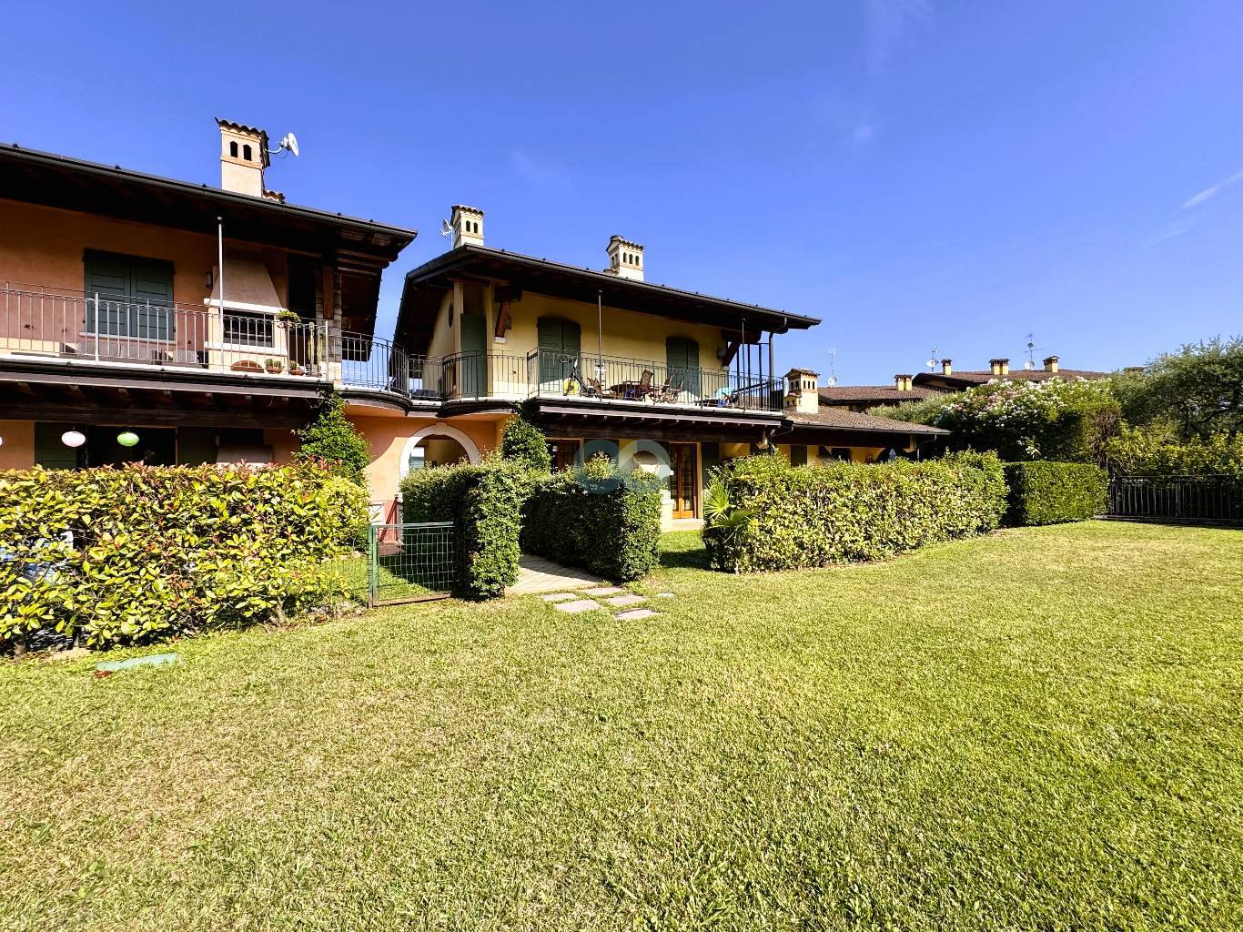 RESIDENCE CON PISCINA 33