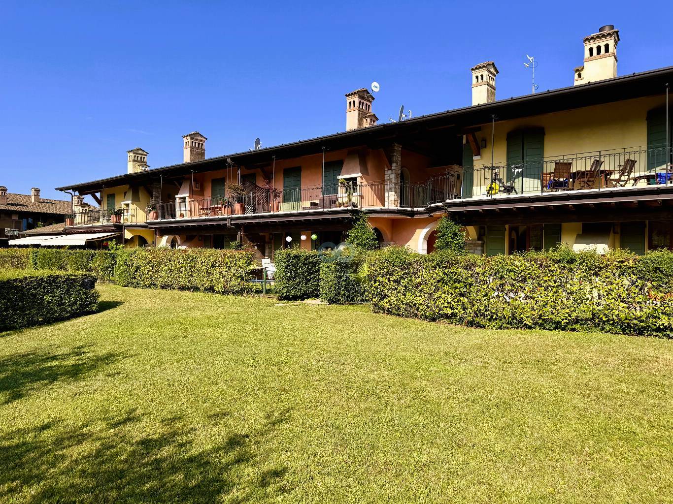 RESIDENCE CON PISCINA 35
