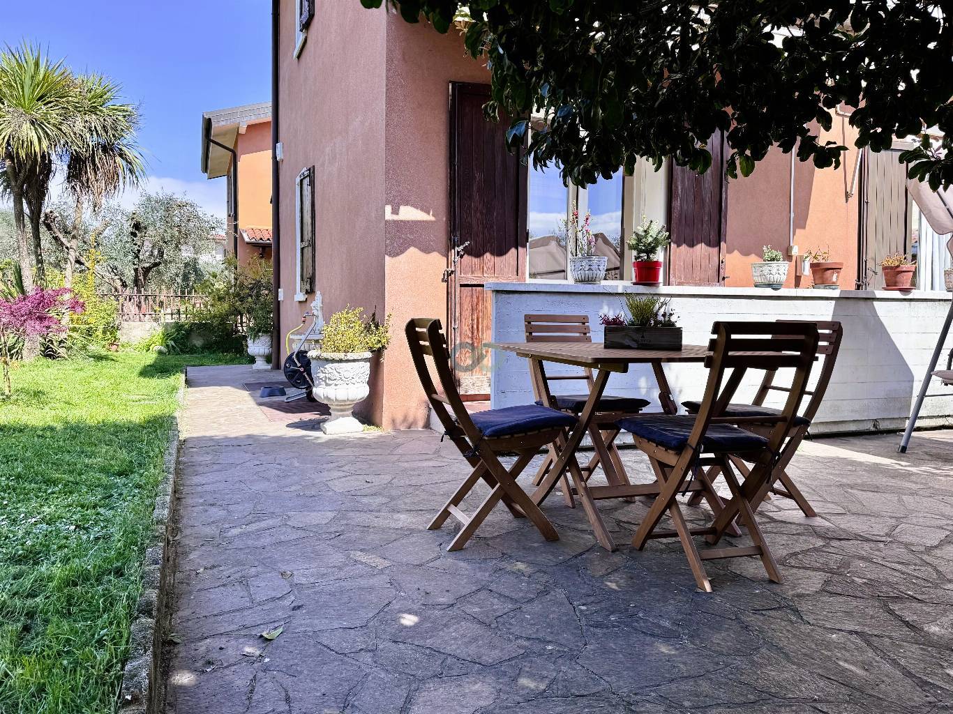 VILLA INDIPENDENTE 36