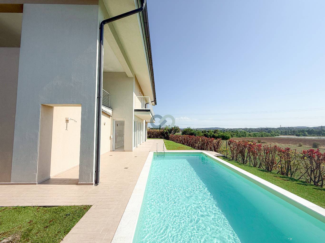VILLA SINGOLA CON PISCINA 4