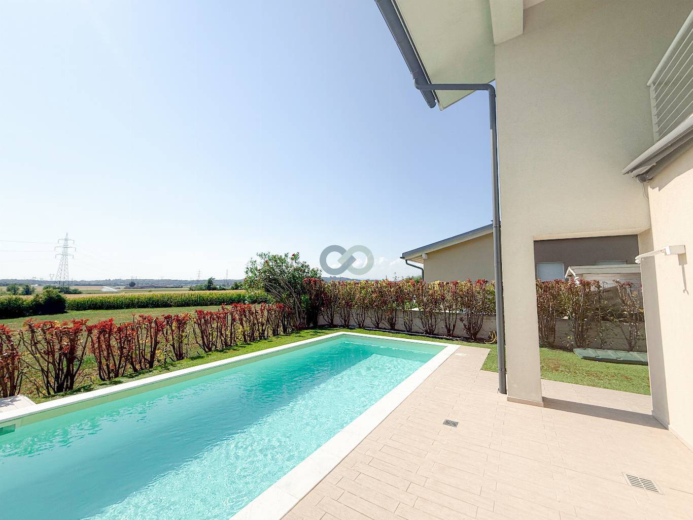 VILLA SINGOLA CON PISCINA 8