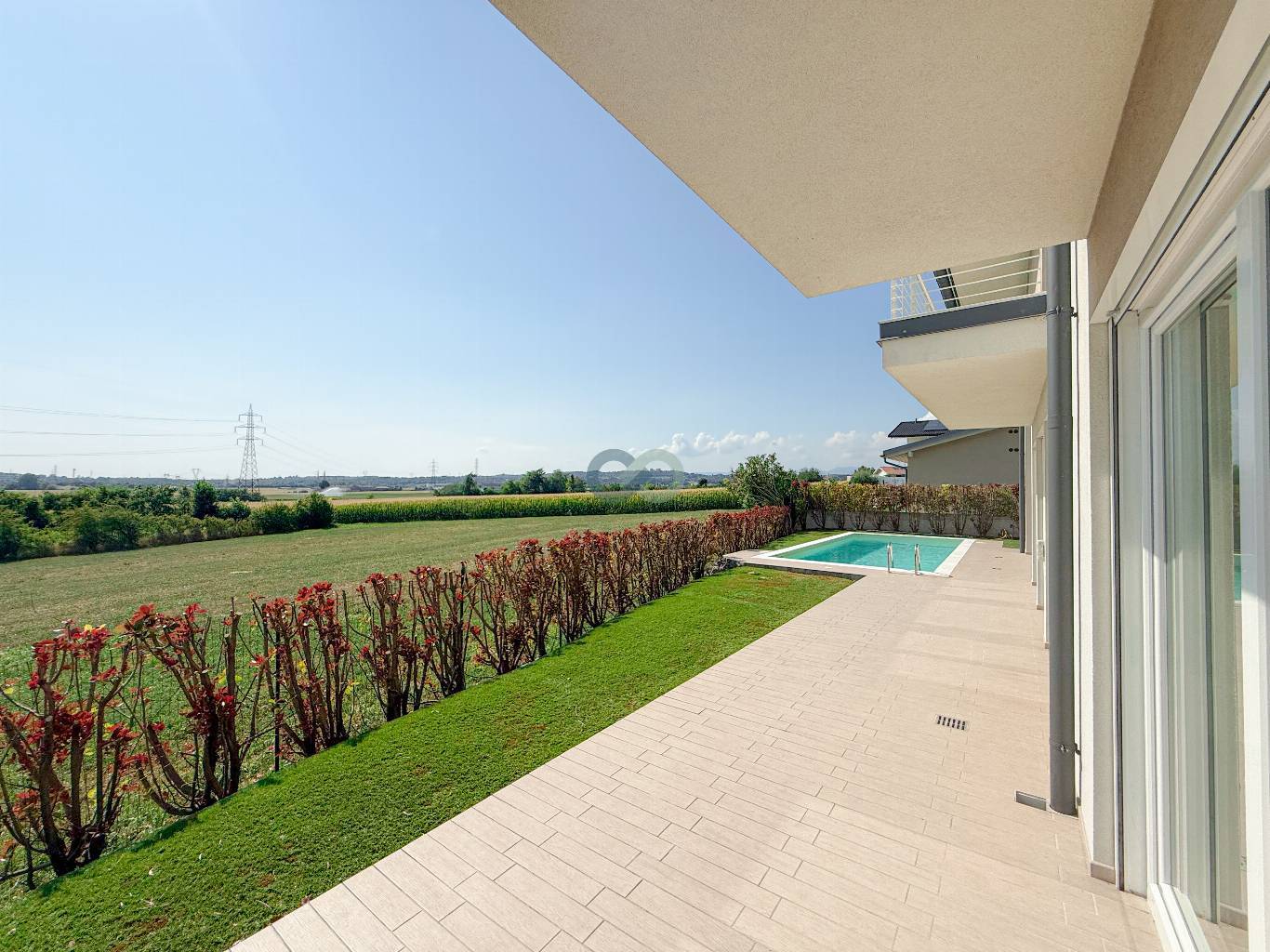 VILLA SINGOLA CON PISCINA 12