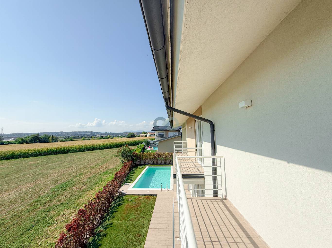 VILLA SINGOLA CON PISCINA 41