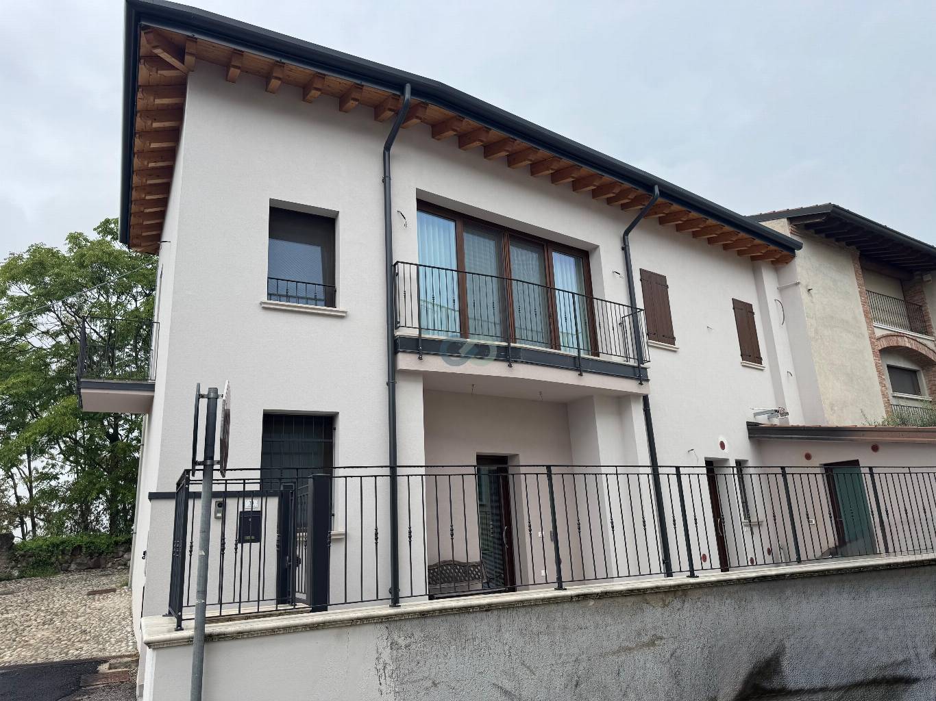 BILOCALE DA ARREDARE 11