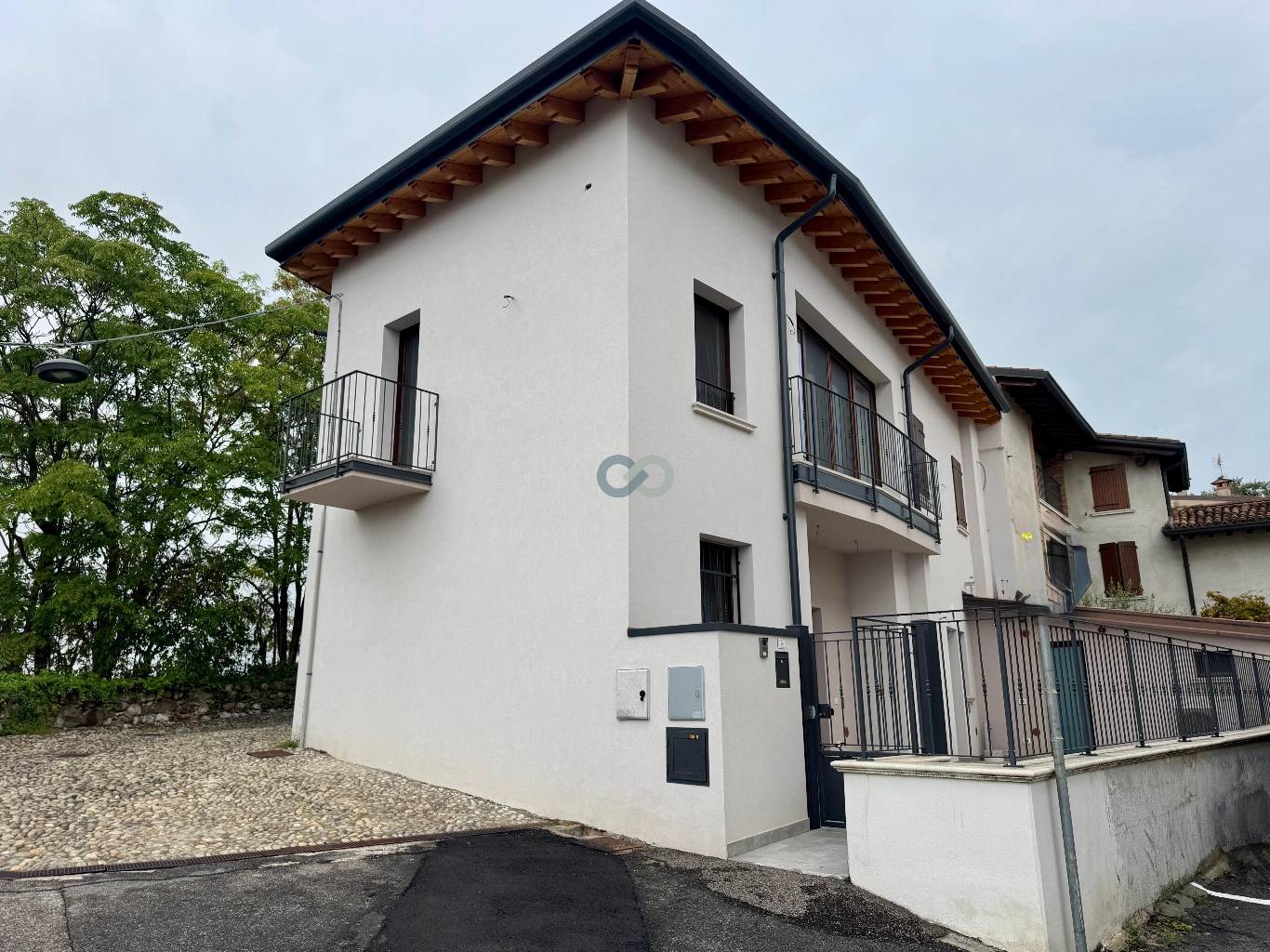 BILOCALE DA ARREDARE 12
