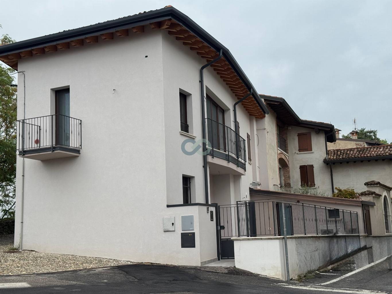 BILOCALE DA ARREDARE 13