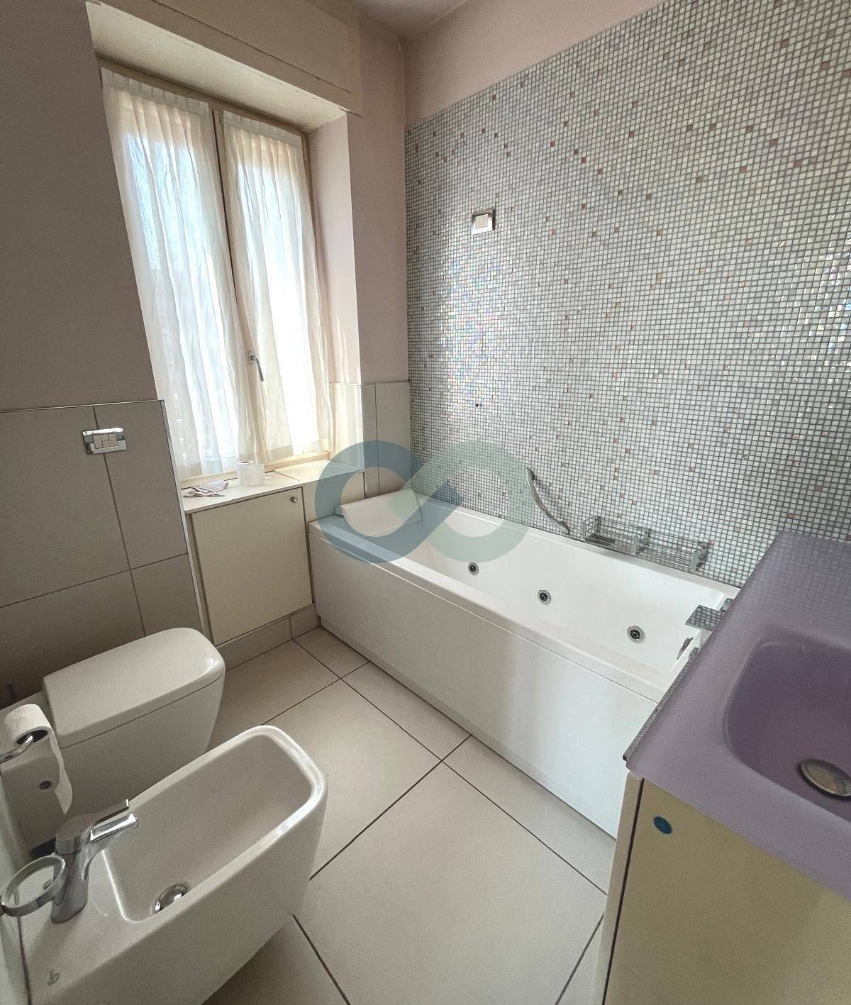 ATTICO CON TERRAZZO VISTA CITTA' 9