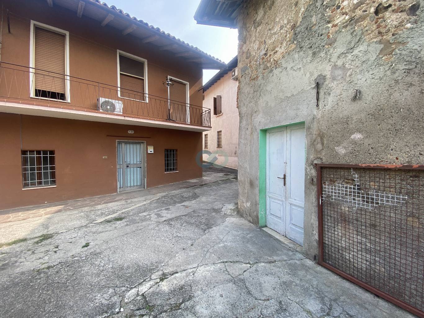 PORZIONE CASA INDIPENDENTE 19