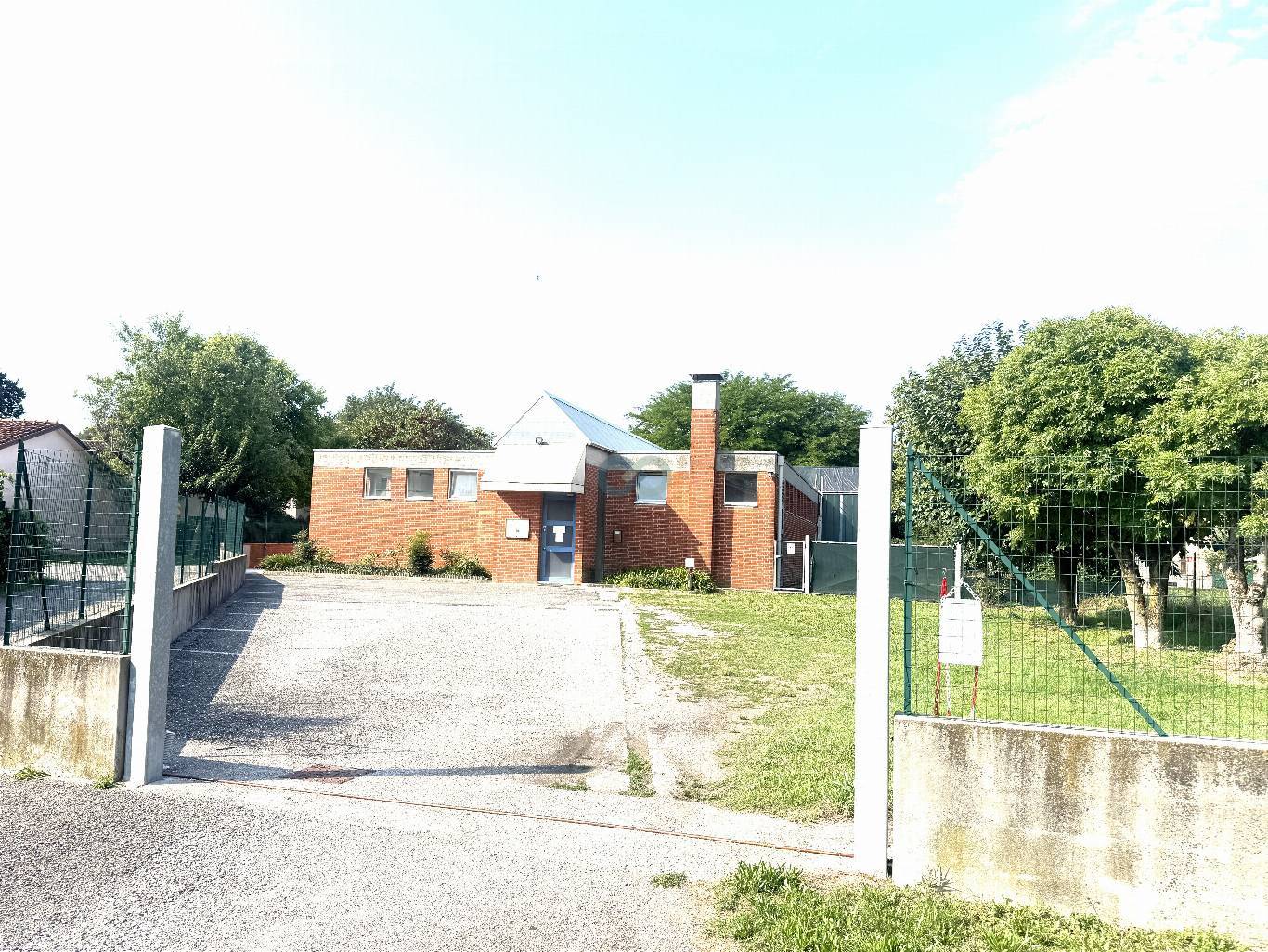 LOCALE IN AFFITTO 2