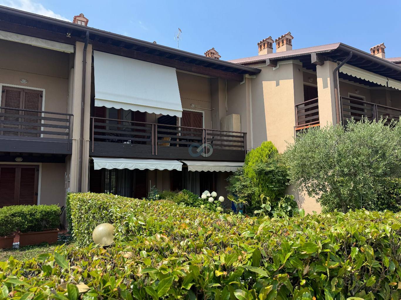 RESIDENCE CON PISCINA 3