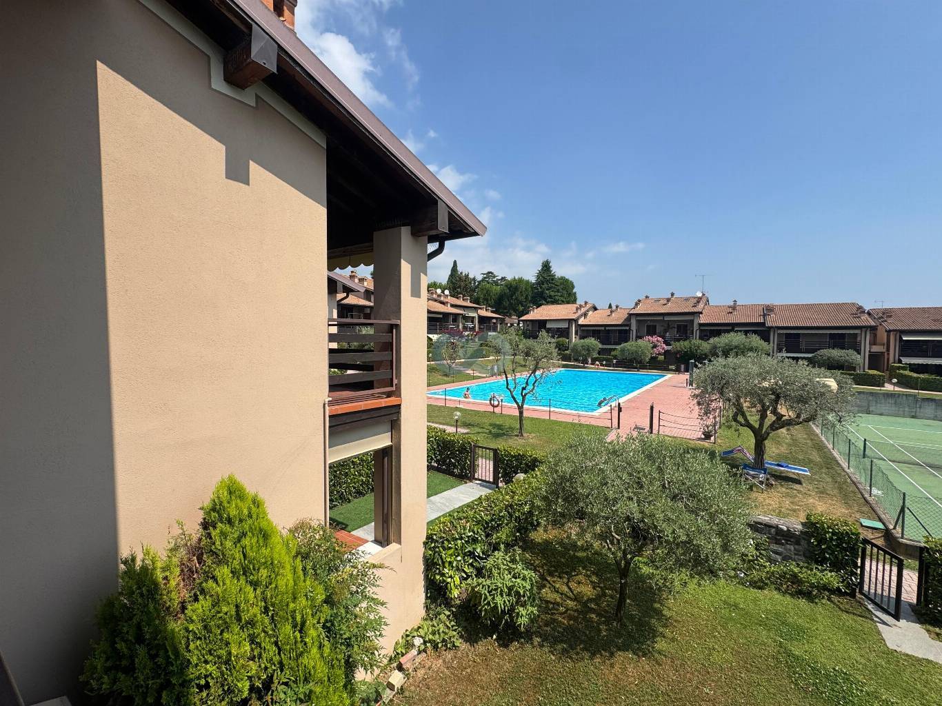 RESIDENCE CON PISCINA 14