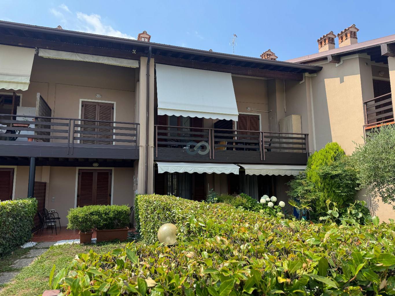 RESIDENCE CON PISCINA 16