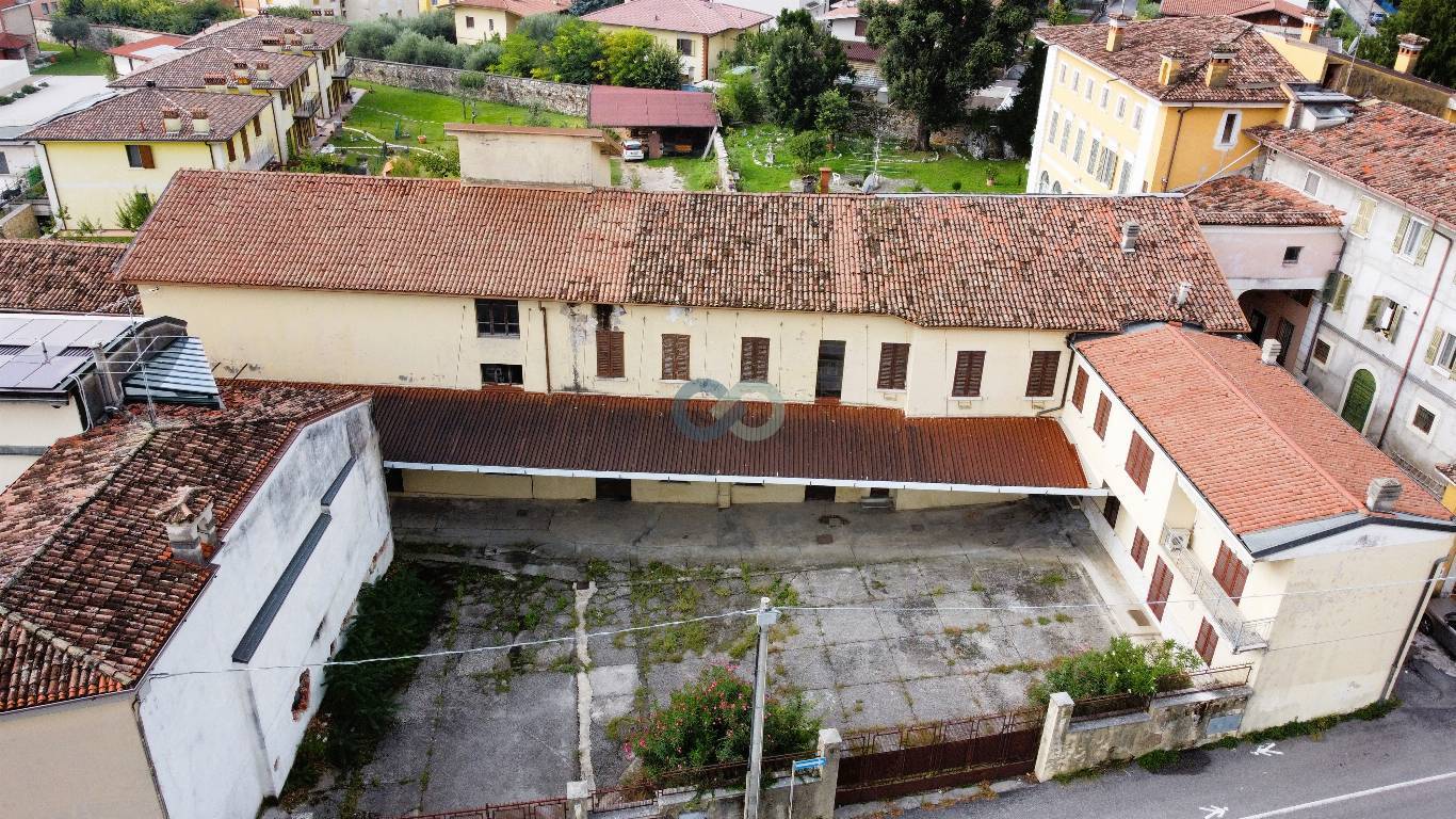 CASALE DA RISTRUTTURARE 1
