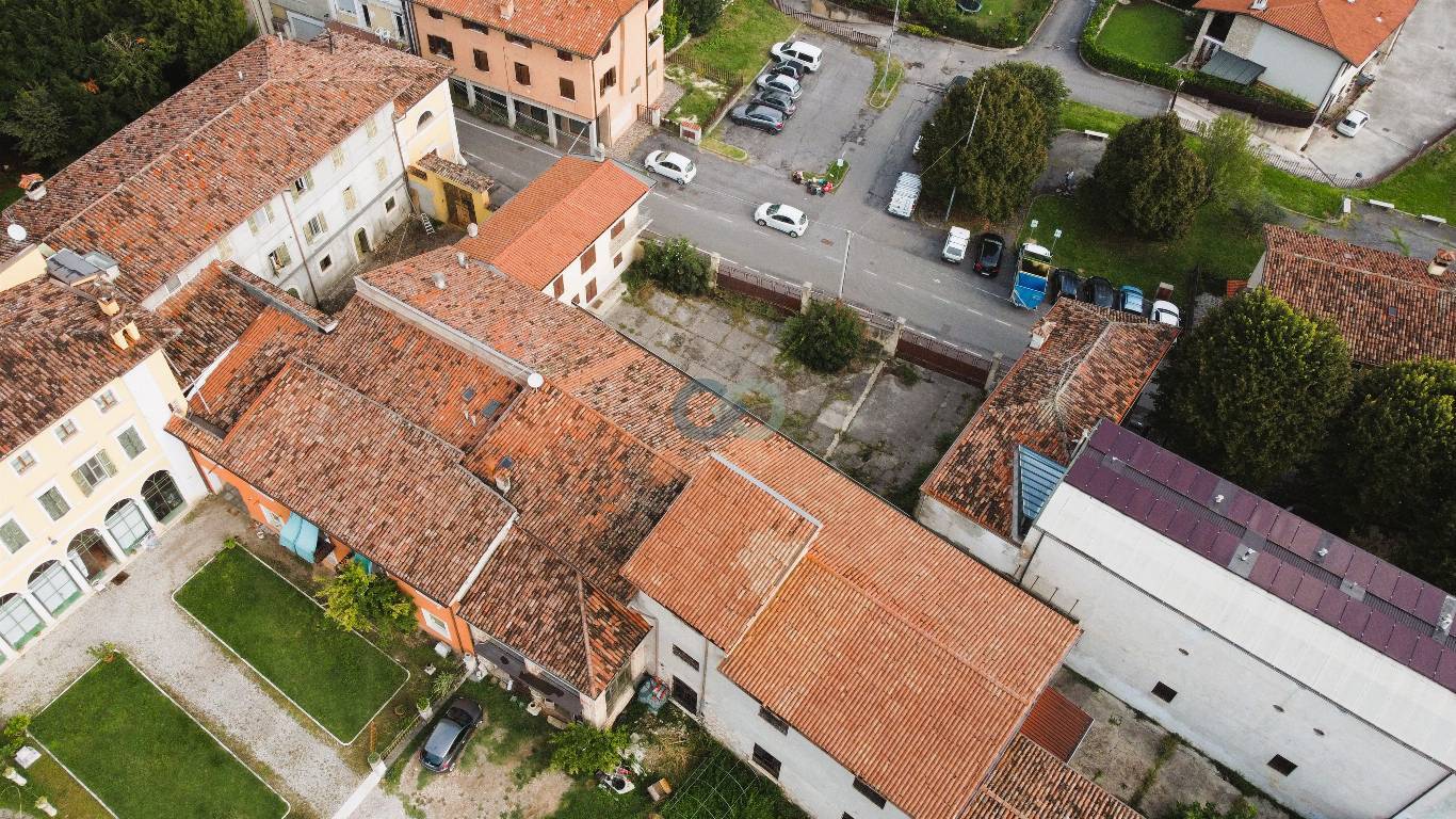 CASALE DA RISTRUTTURARE 5
