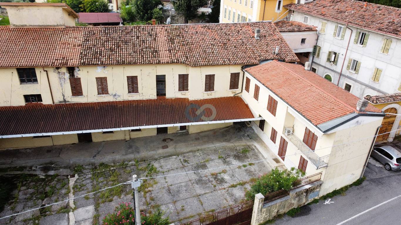 CASALE DA RISTRUTTURARE 8