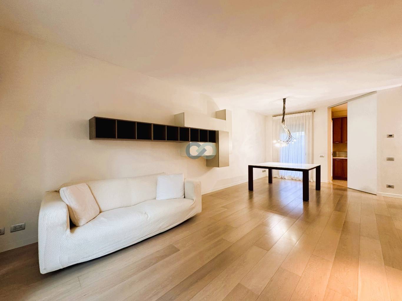 VILLA A SCHIERA 4