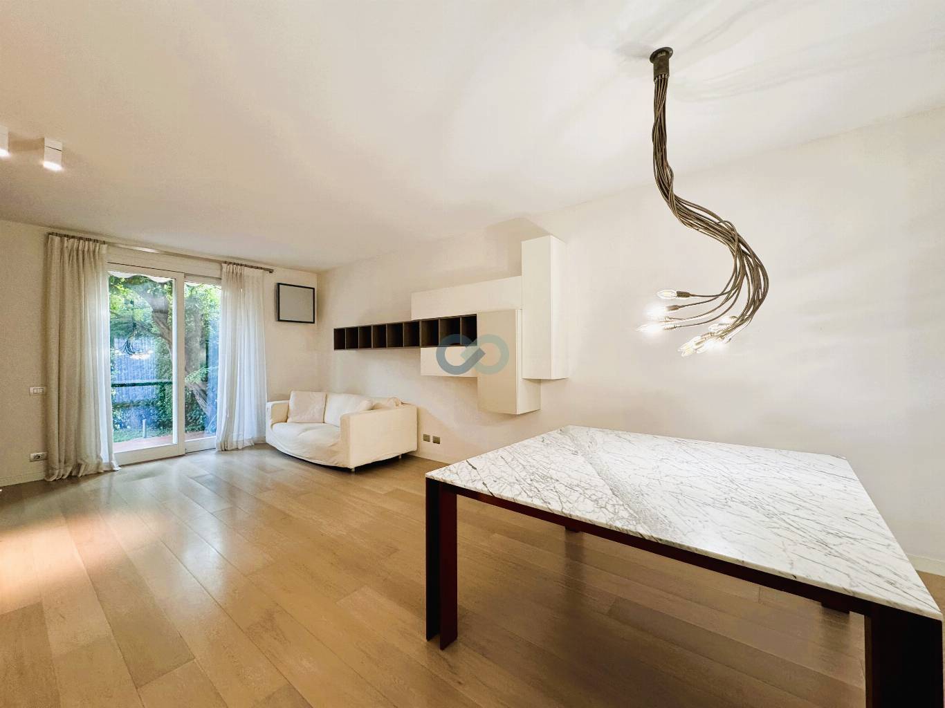 VILLA A SCHIERA 7