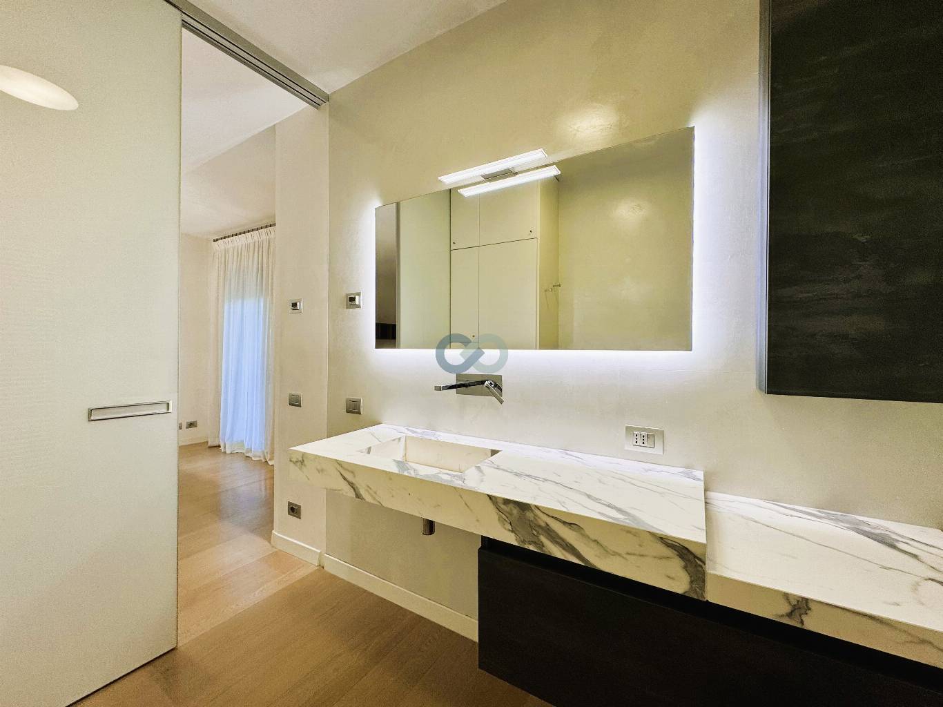 VILLA A SCHIERA 18